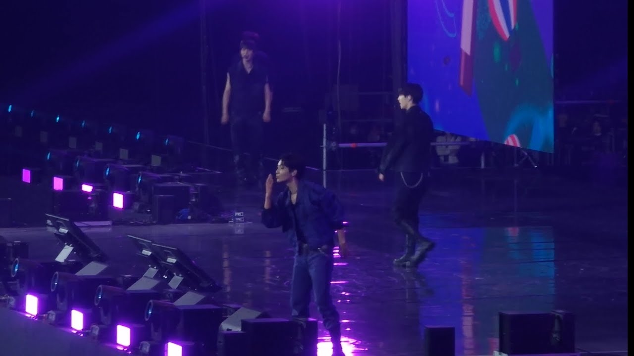 THE BOYZ - Clover, Paris 08.04.2023, La Défense Arena , Music Bank