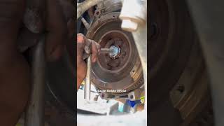 Flywheel Bearing Tips & Tricks ✌️ #automobile #tecnician #mechnic #garage
