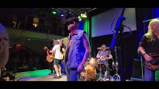 Riff Raff - Hells Bells (AC/DC cover) - Club Fox - 2025