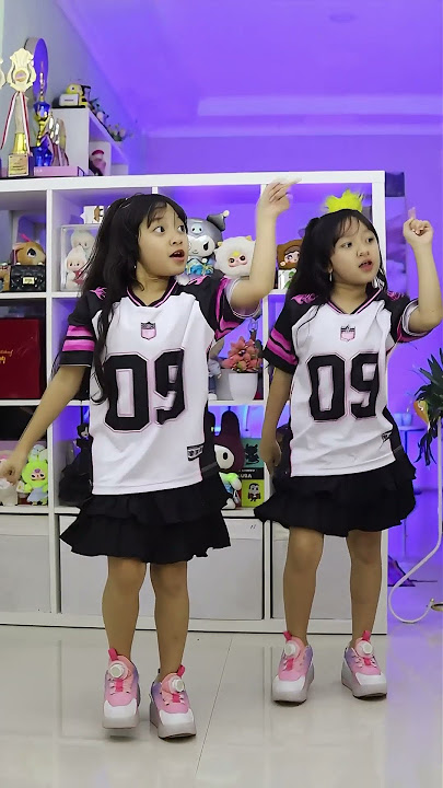 Versi Slow Dance Ngapain Repot 🤩🥳 Kira-kira kalian bisa gak Guys?? #trend #shorts #kembar #dance