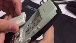 How to remove back cover, battery, put the SIM card on Nokia 3310