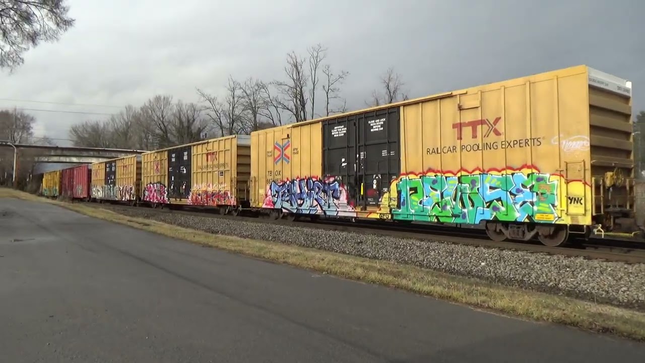 Train 127 2/19/26. Bristol, TN. 127 has 2 Engines: NS 4314 NS 3680. 127 has 70 cars.