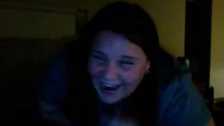Hilarious reaction to Dramatic Lemur video