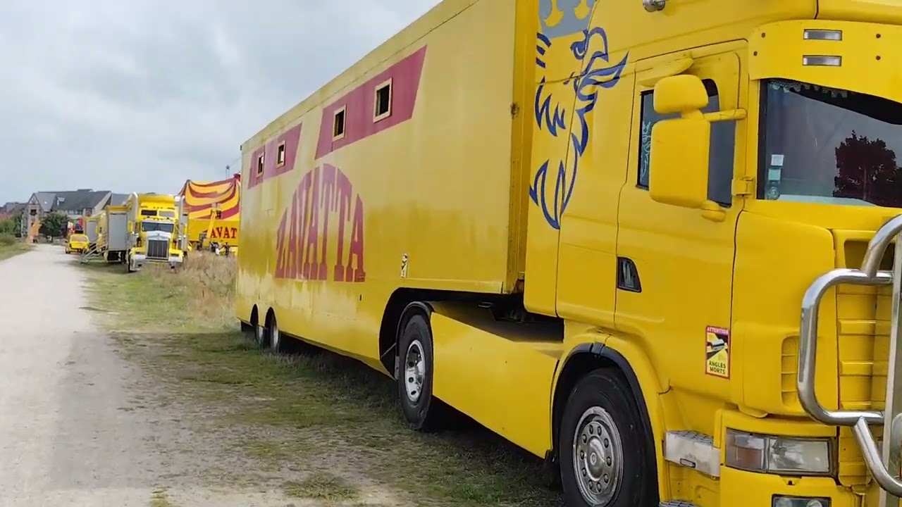 🎪 Cirque Zavatta 🎪🇨🇵 sur Aire de Camping Car de Port Guillaume de Dives sur Mer ( Normandie). 🎪👋