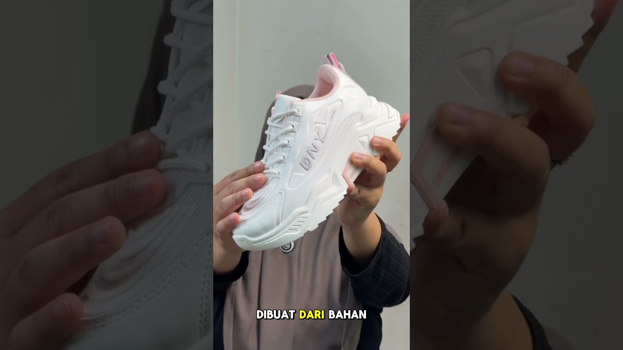 Sepatu sneakers cantik🥰 