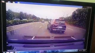 未打方向燈還惡意逼車