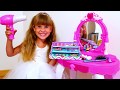 Arina plays Chocolate challenge make up toys in beauty salon