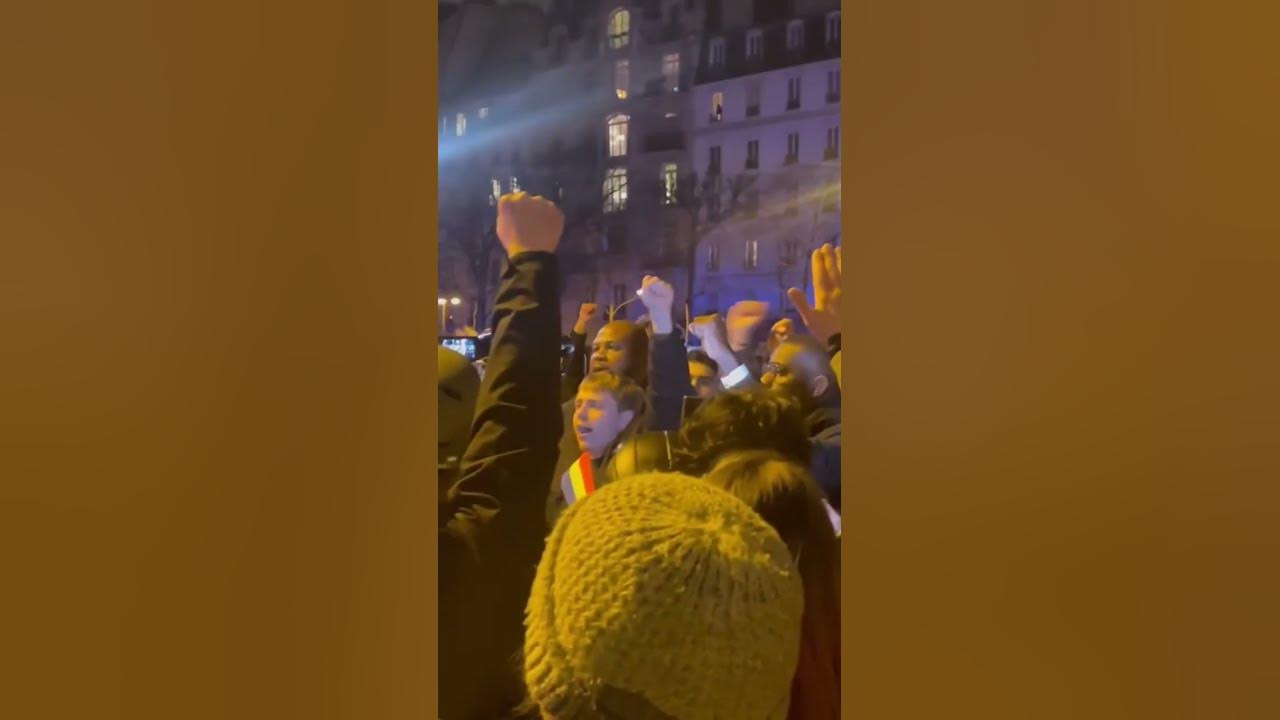 Macron dit qu’ils viennent me chercher Rdv jeudi 23 Mars dans la rue paris greve23mars 