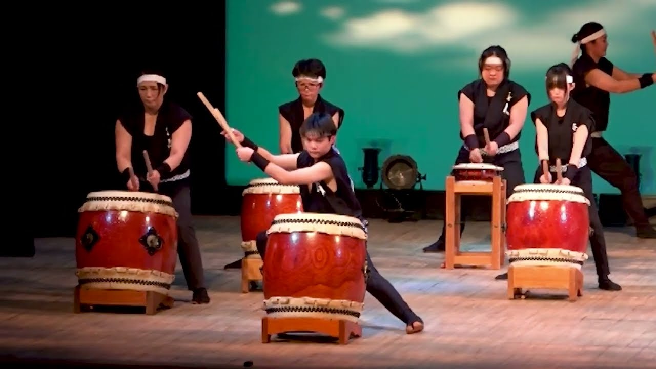 【程度良好】和太鼓　伝統和楽器　台座、秋祭 程度良好】和太鼓 伝統和楽器 台座、秋祭