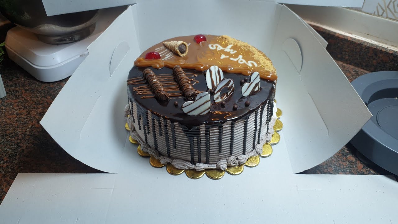 أشكال الشيكولاتة من غير قوالب مخصوصة❗تورتة مقاس ٢٢ تكفي ١٠ افراد بكوباية كريمة فقط التوفير كلة عندي