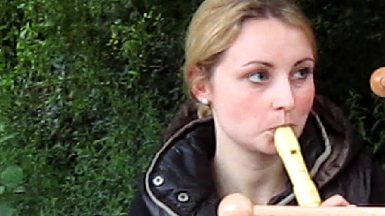 GIRL PLAYS FLUTE WITH HER NOSE YouTube