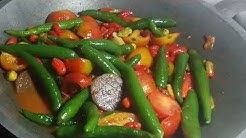 Lezatos! Sambel Cabe Ijo Rawit Merah Edisi Ayam Goreng Lengkoas! - Durasi: 15.25. 