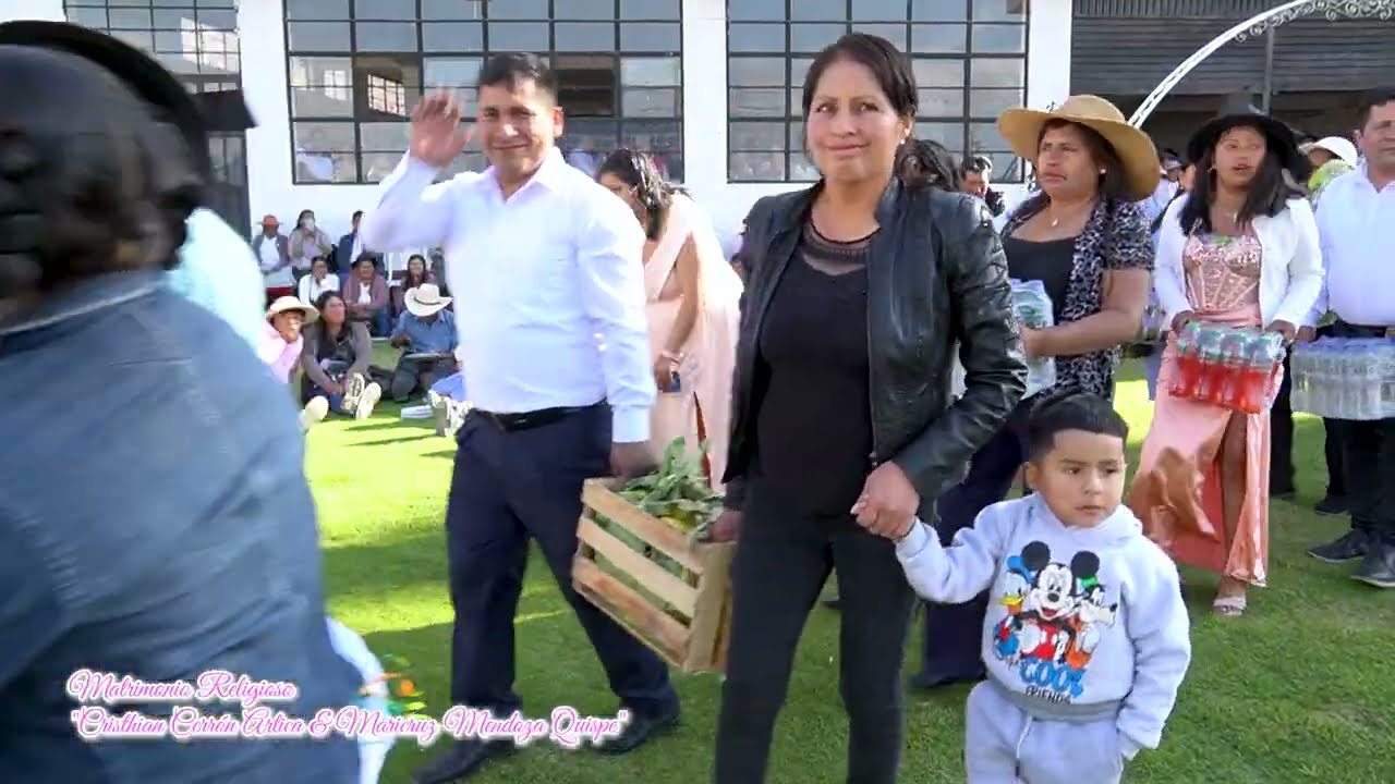 05: Matrimonio Cristhian Cerrón Artica & Maricruz Mendoza Quispe Padrinos Omar Medrano & Mirian De