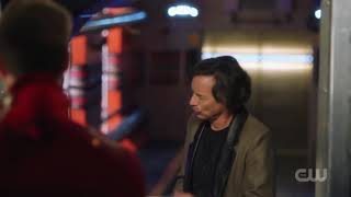 The Flash 5X10 Barry And Wells Talk