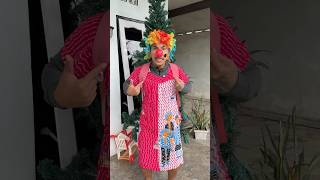 baju sekolah nya lupa di pakai