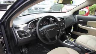352054 2013 Chrysler 200