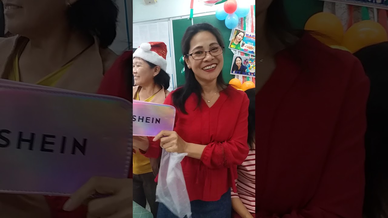 Christmas party gifts opening 