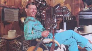 Watch Hank Snow She Wears My Ring video