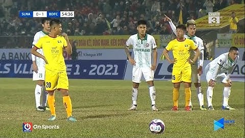 Hài hước | Hồ Tấn Tài bắt bài sút Pen, Phan Văn Đức lập tức quay xe