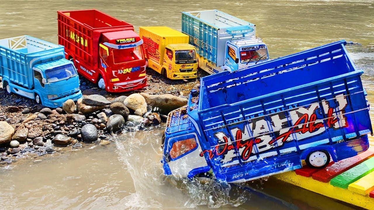 Jcb 3dx fully loading Sand Mud Tata Truck Volvo Tipper Lorry Truck Accident Pulling Jcb Car ? CS Toy