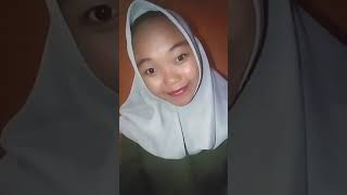 Senyumin Aja La Senyum Kan Ibada