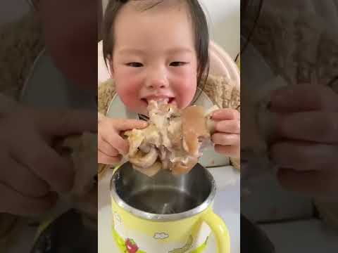 How This Little Girl Eat This Large Meat Got The Whole World Talking Don T Skip This Video Short 