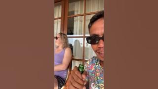 Minum di hotel #bali #bule #seminyak #anakpantai
