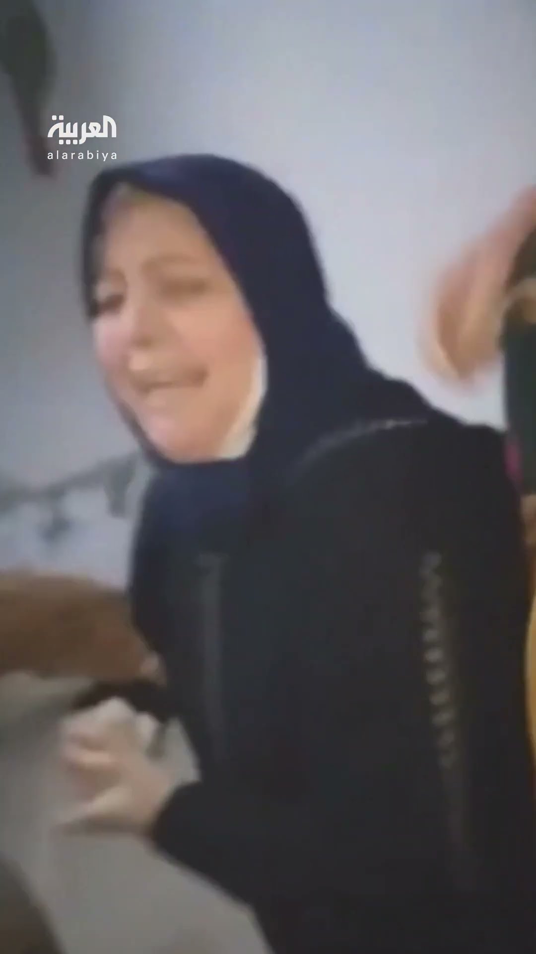 مشاهد لإطلاق سراح معتقلات مع أطفالهن من سجن صيدنايا