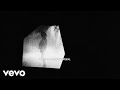6LACK - In Between (ft. BANKS) [Lyric Video]