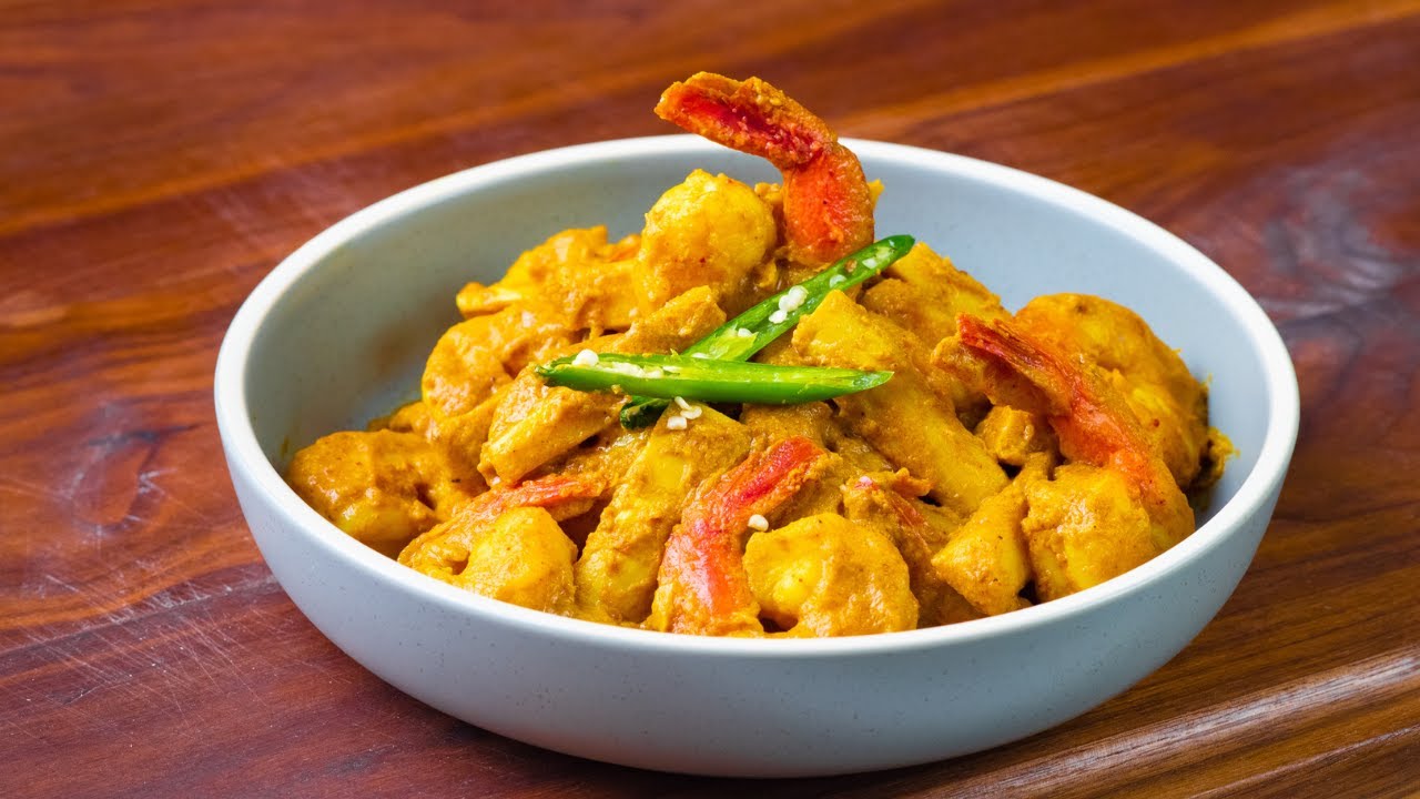 Prawn curry with bamboo shoots | Simplest prawn curry with coconut milk