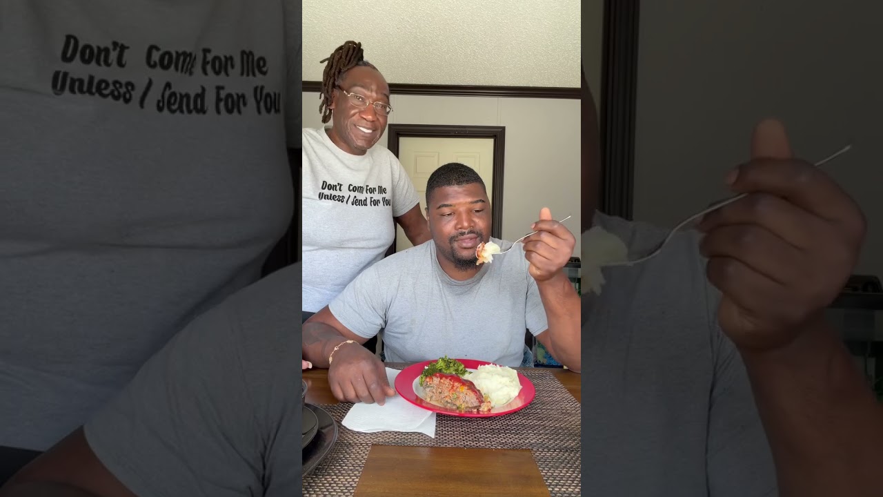 Чарльз, твой воскресный обед готов, не забудь поделиться им с другими.