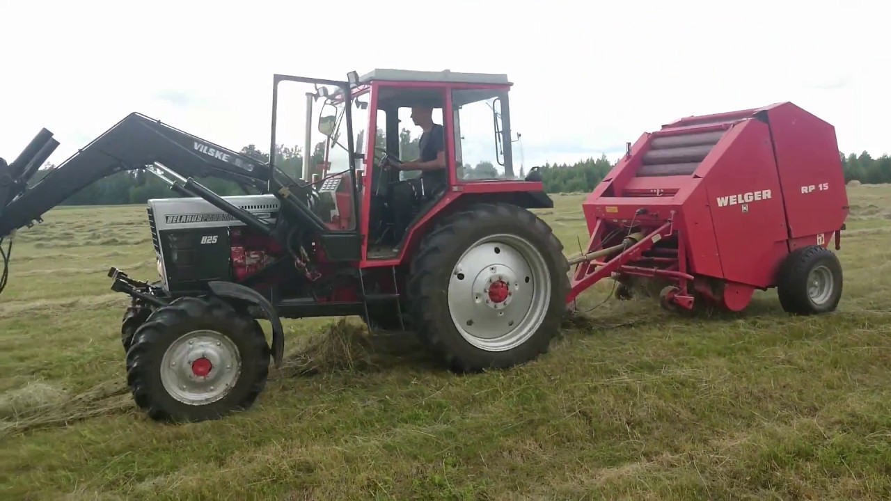 MTZ-825 with Welger RP15 baler