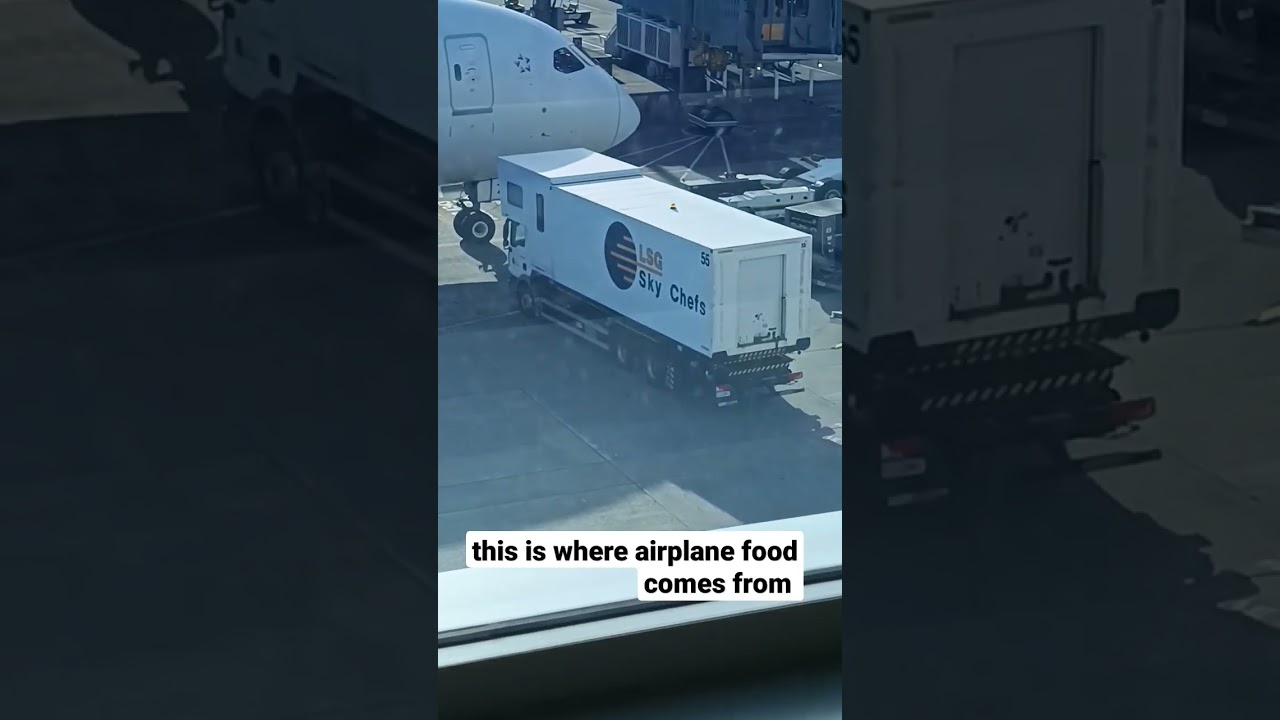 LSG Sky Chefs making interesting food 