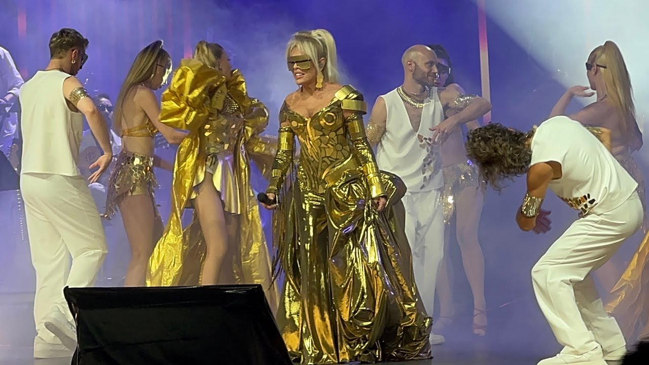 Ajda Pekkan Harbiye Açıkhava Sahnesi 2025 Yaz Konseri - Canlı Müzik Arşivi Güncel Video