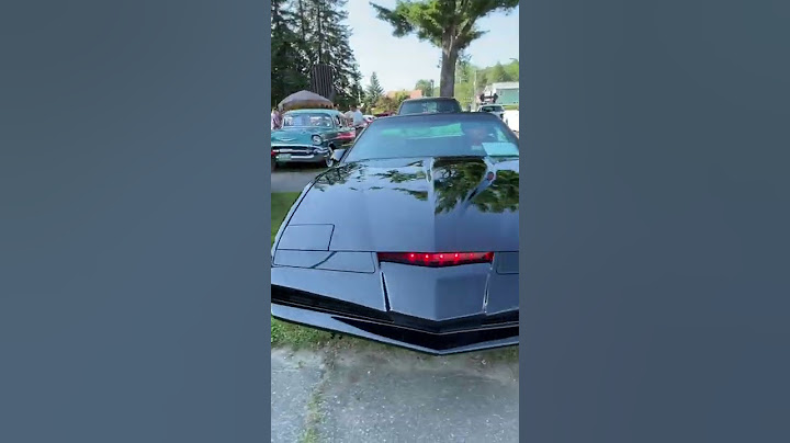 KITT & KITT @ the 2022 Cheneville car show.   #knightrider #kitt #k2000 #carshow #car #cars #hot