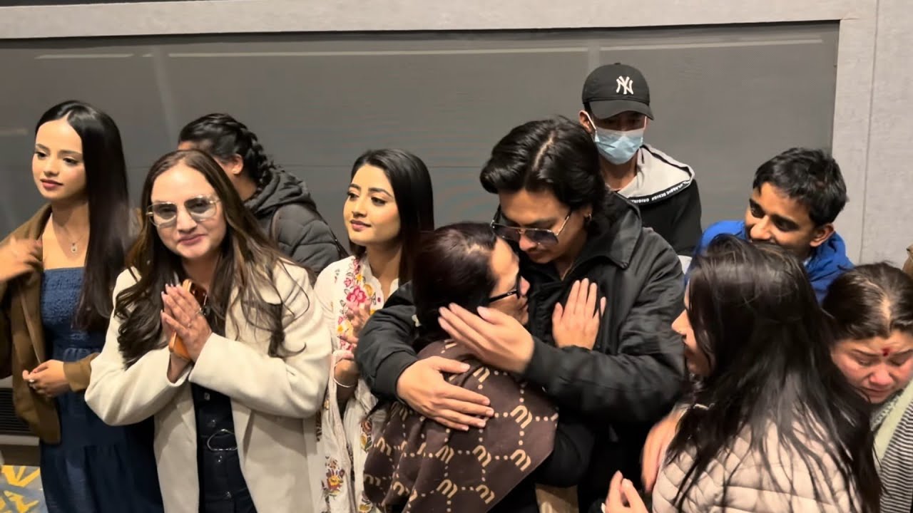 Paul Shah Simran pant Usha Upredi Bipana Thapa ( Aa Bat Aama Day 8 Running successfully 