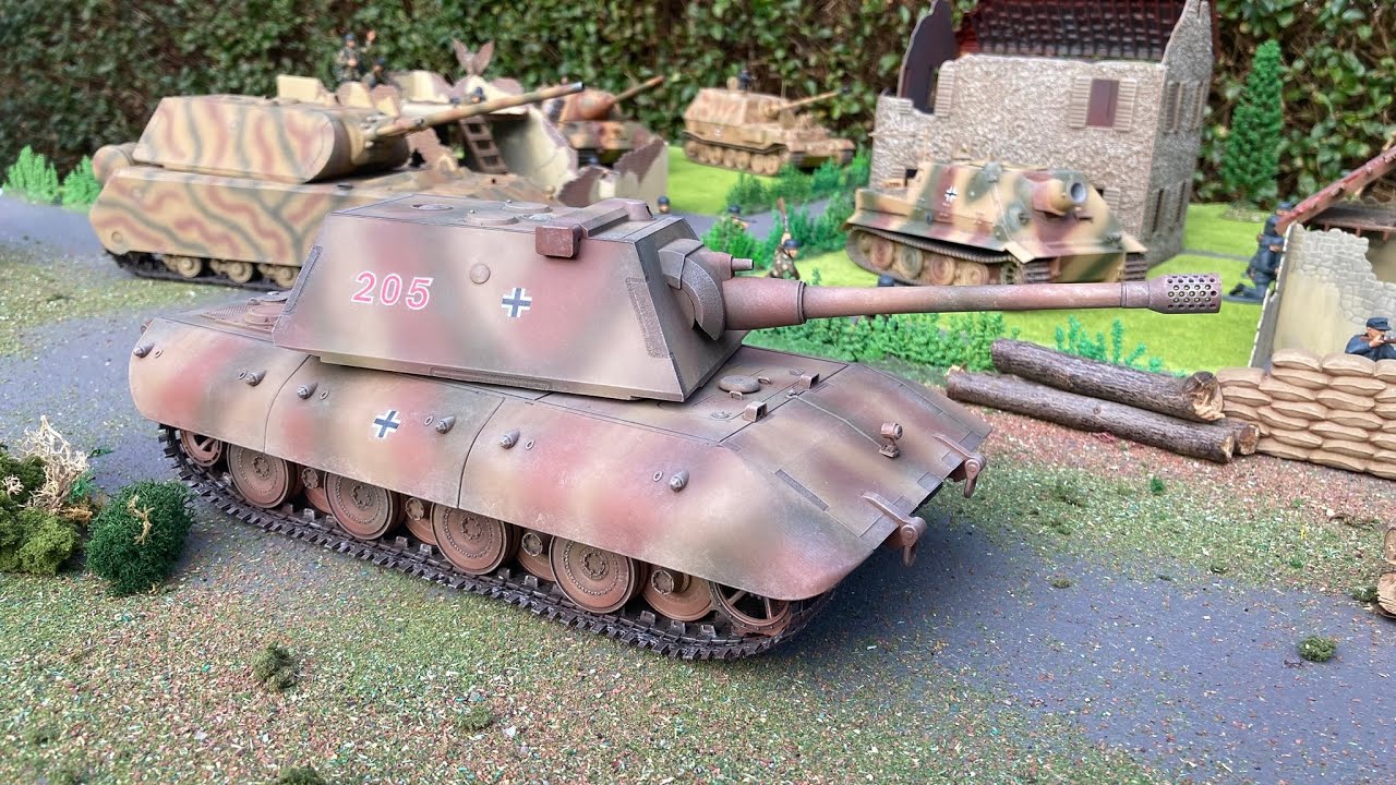 1/35 E100 & Maus. WW2 Super heavy tanks