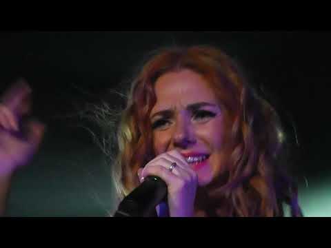 Видео: Lena Katina - Не верь, не бойся | Ne Ver' Ne Boysya (Мумий Тролль Music Bar) 19.08.2022