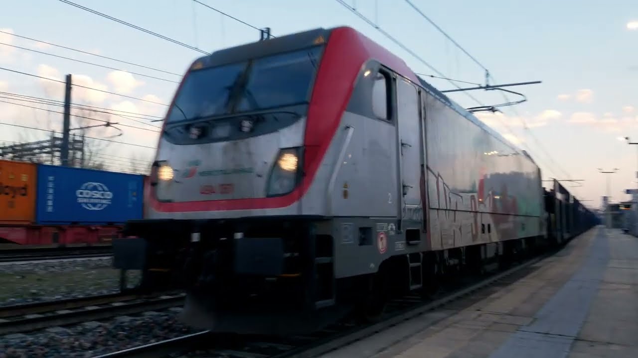 Car transporter train hauled by MercItalia Rail's E494 161, Milan Forlanini, February 2026