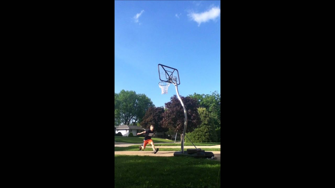 Grabbing 10 ft rim - YouTube