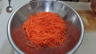 :     /THE EASIEST CARROT SALAD