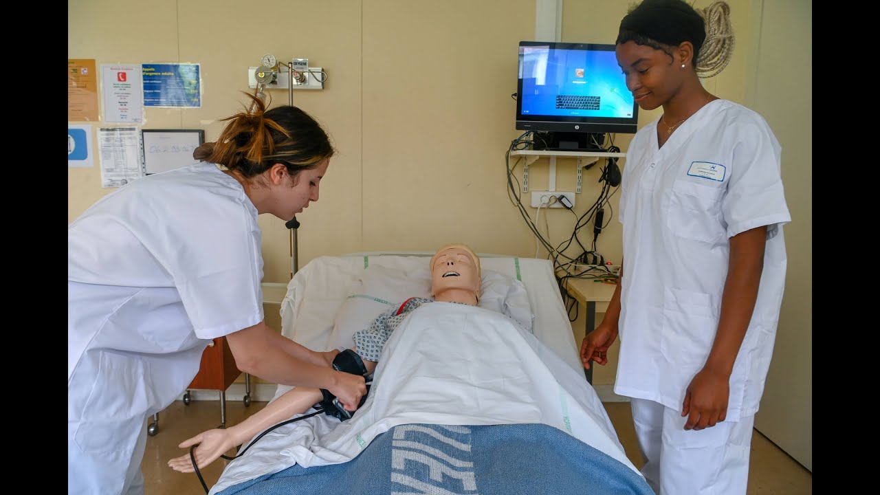 L'IFSI et l'IFAS du Centre Hospitalier de SaintDenis YouTube