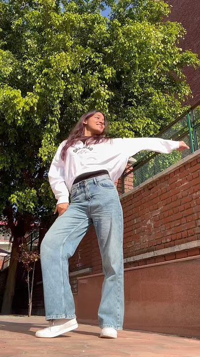 Shake karaan #bollywood #dance #ashortaday #shortsfeed #dancecover #viralvideo #trendingshorts
