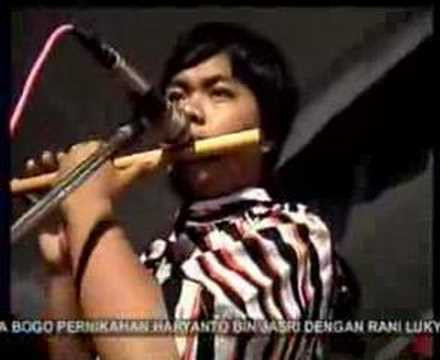 sang pujangga... s saharani