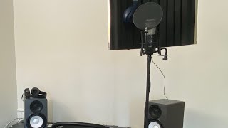 AKG P420 Mic, Shock Mount & Reflection Shield set up (PROLINE Stand)