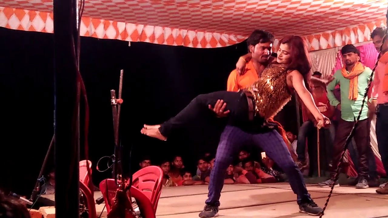 मशहूर अदाकारा  शीला और मोती लाल इस गाने पर सब को हिला दिया