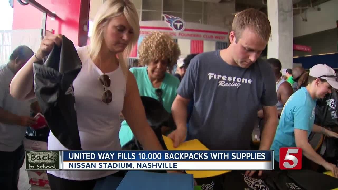 Volunteers 'Stuff The Bus' For MNPS Students In Need