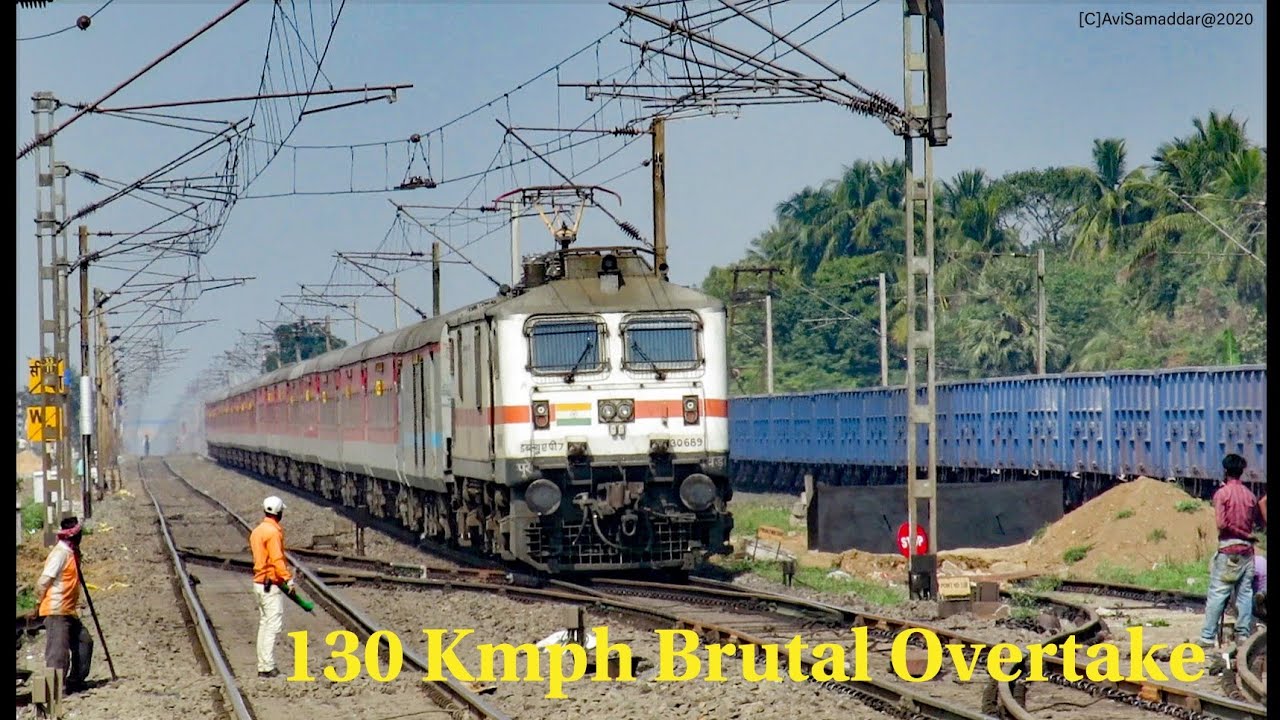 🔥🔥🔥130 Kmph WAP7 Brutal Overtake : Howrah Rajdhani Exp Overtakes empty ...