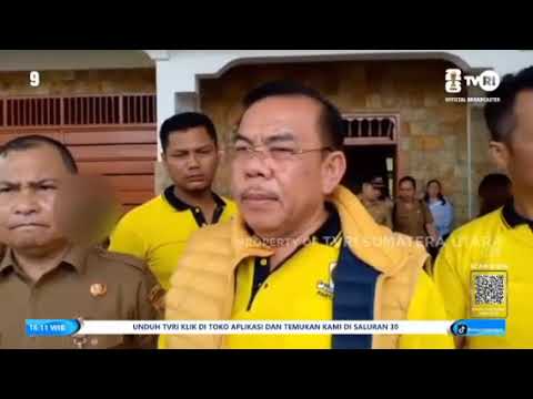 Dorong Swasembada Pangan di Dairi Mangihut Sinaga Salurkan 6 Traktor Kepada Kelompok Tani 