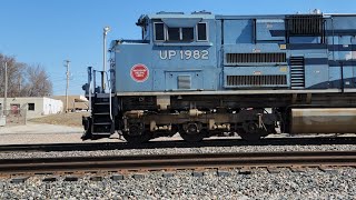 MADNESS OVERLOAD WITH HU ALERT! Train action featuring meets, MNA, Amtrak, KCS, CP, salutes and more